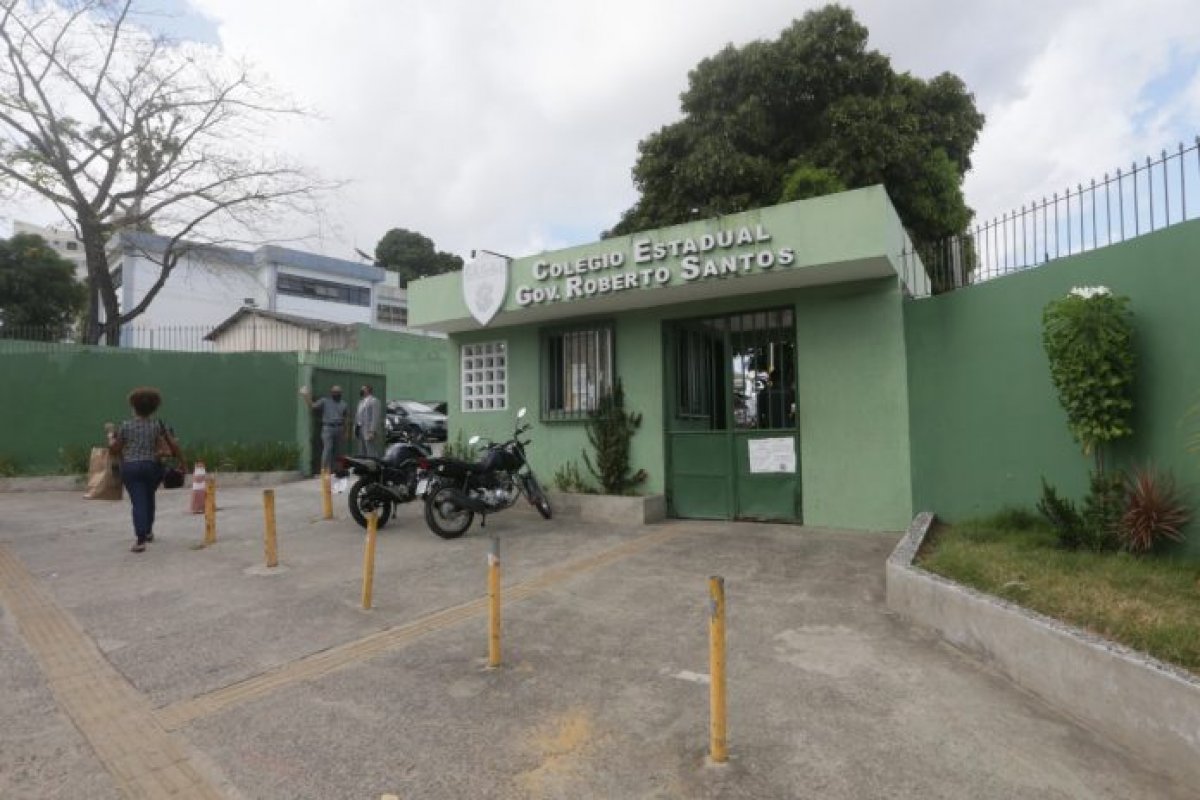 Colégio Estadual Roberto Santos passa por obras de ampliação e modernização