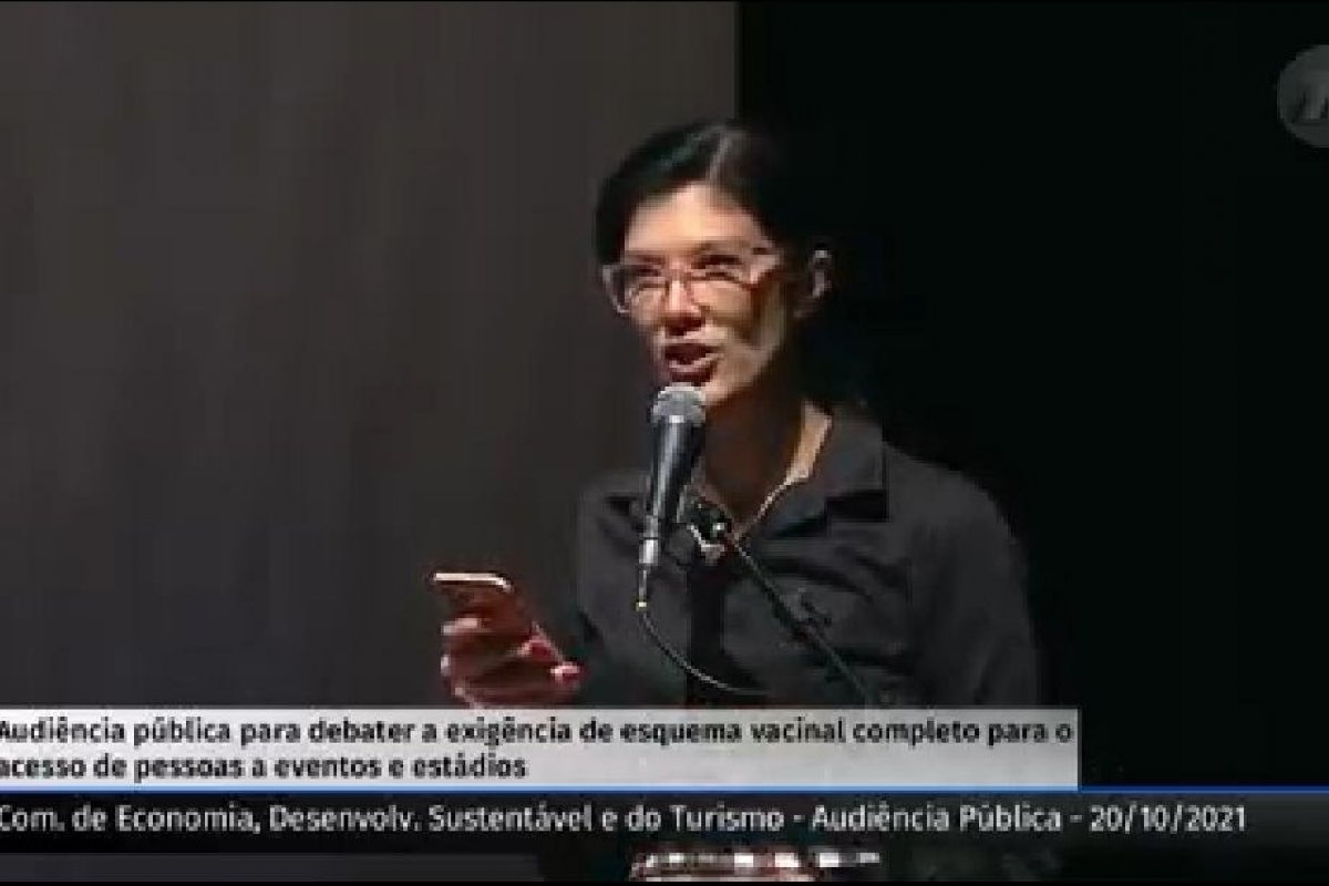 Vídeo: 'Ninguém tem o direito de obrigar alguém a tomar vacina por meio de coação estatal', diz epidemiologista