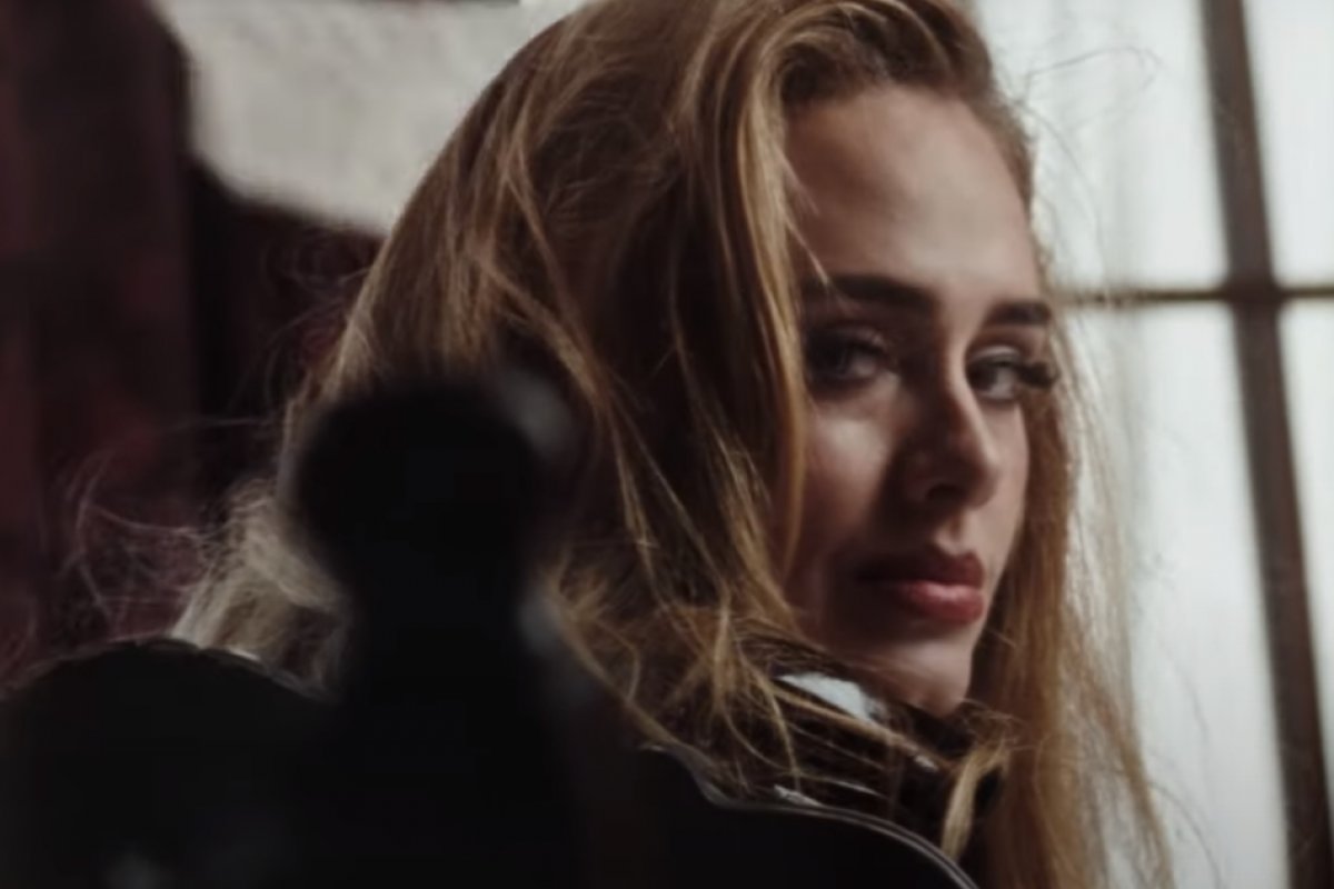Easy On Me: Adele bate recorde de maior semana em streams no Spotify Global