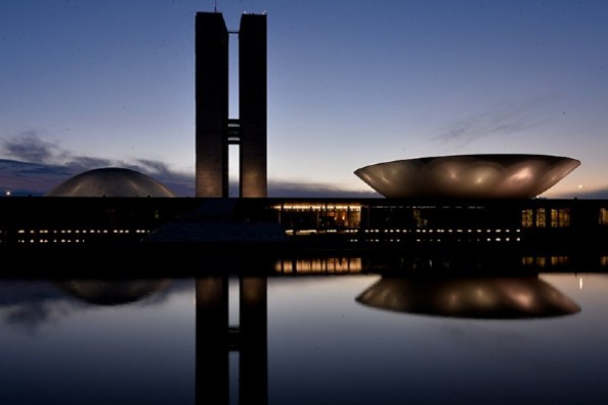 Suspensão de validade de concursos na pandemia é aprovada pela Câmara