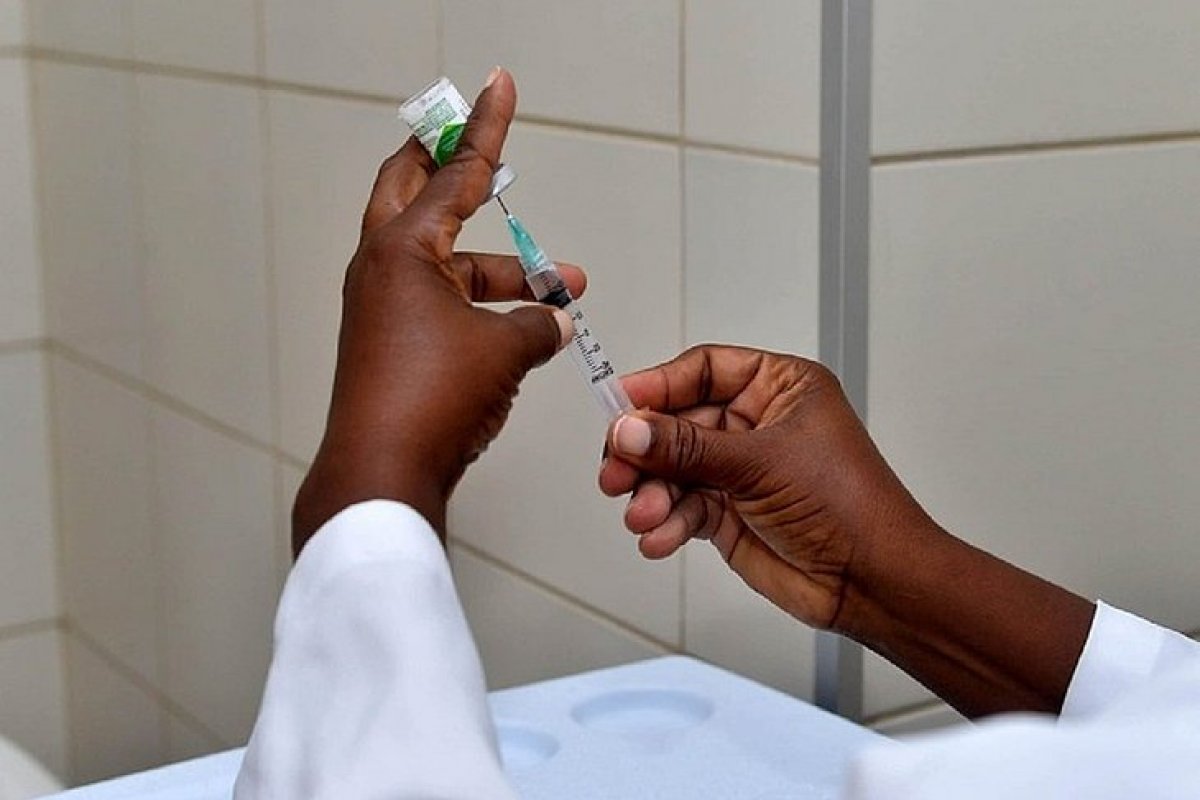 Salvador disponibiliza agendamento de dose reforço para quem vai viajar ao exterior