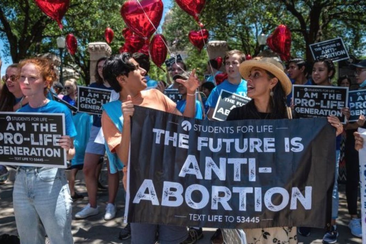 Suprema Corte dos EUA rejeita bloqueio de lei antiaborto do Texas
