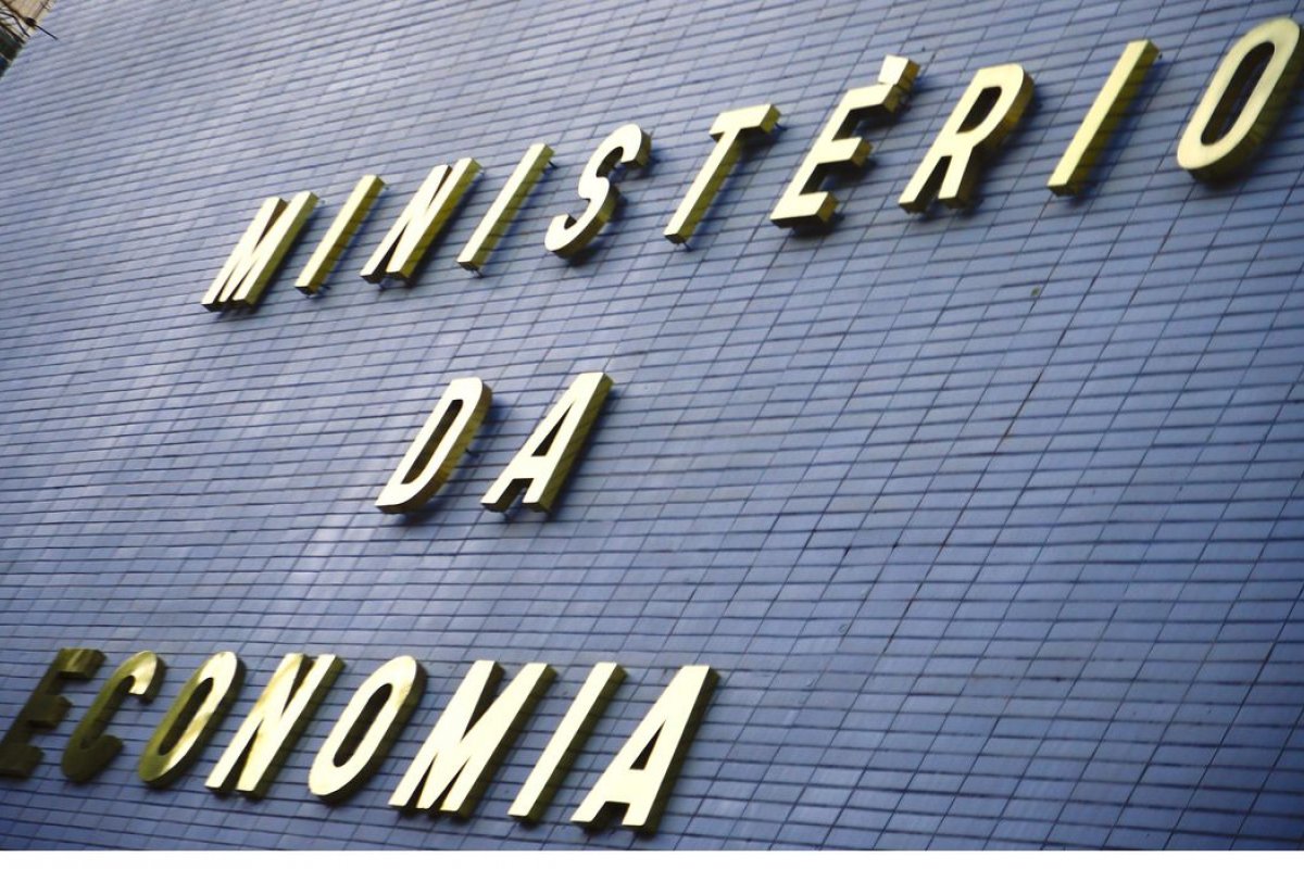 Paulo Valle é indicado à Secretaria do Tesouro