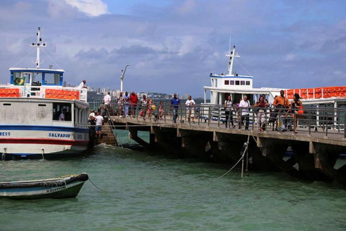 Travessia Salvador-Mar Grande é suspensa pela maré baixa