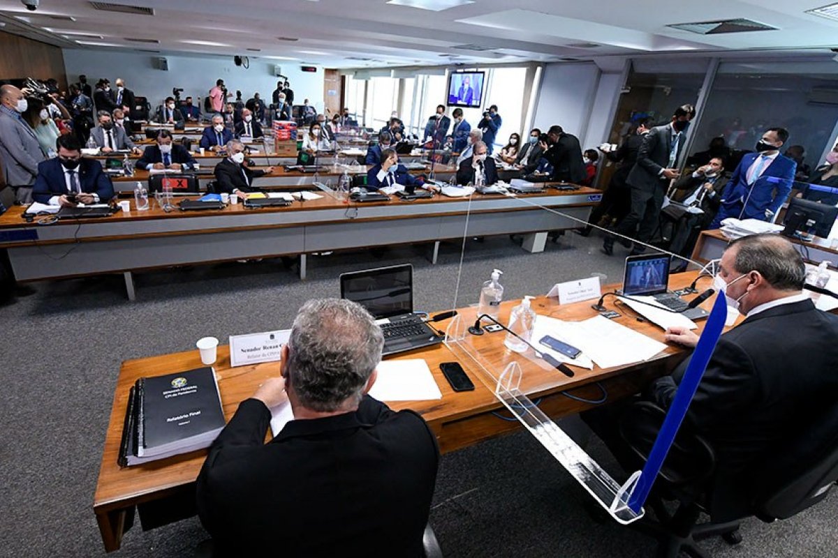 Com votação marcada para terça (26), relatório da CPI ainda pode receber alterações