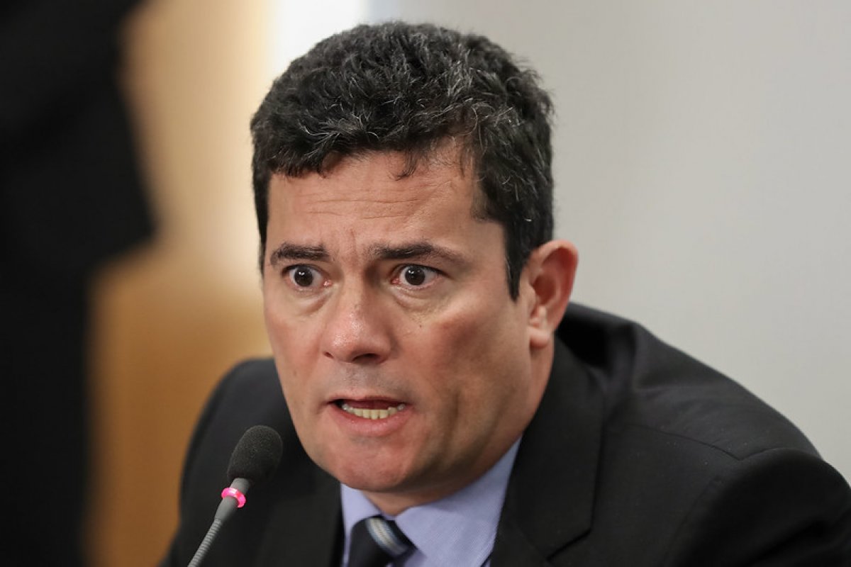 Moro pode se filiar ao Podemos em novembro