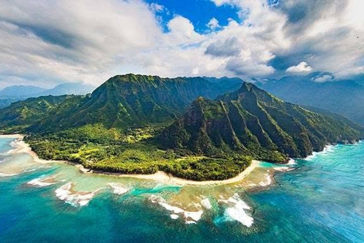 Havaí reabrirá suas fronteiras aos viajantes em novembro