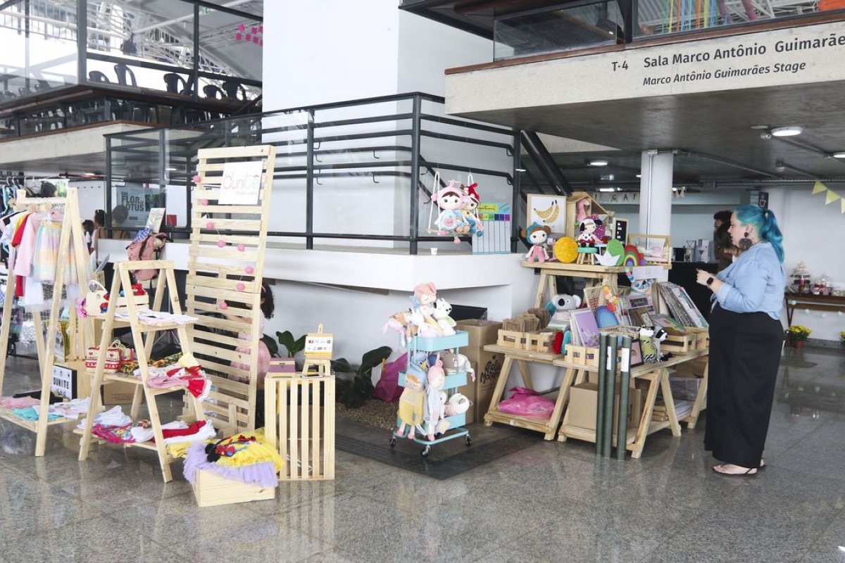 Cai tempo médio para abertura de empresas no Brasil