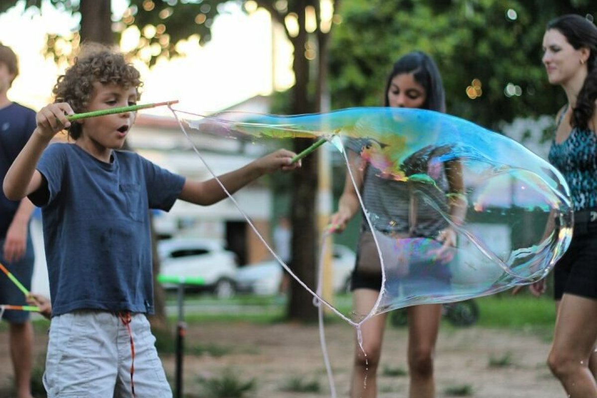 Atividades recreativas e apresentações infantis movimentam especial Dia das Crianças