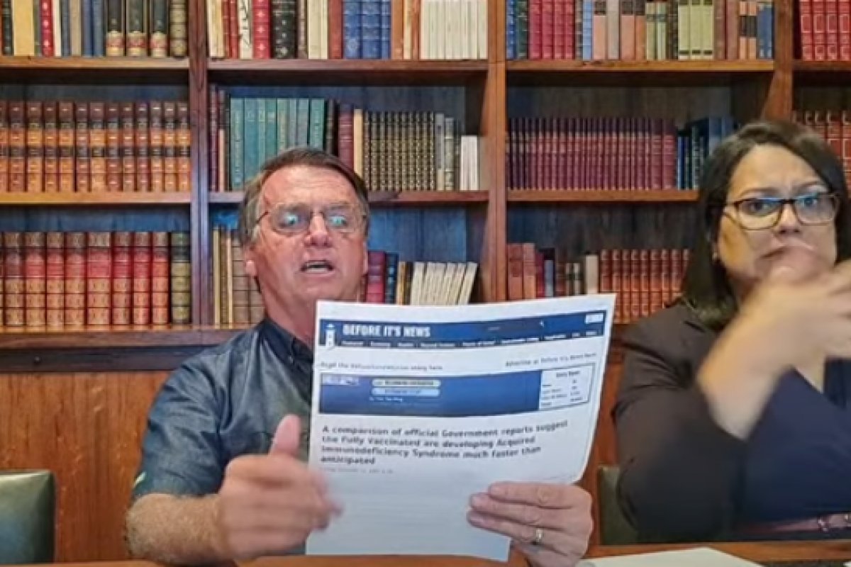 CPI aprova enviar para Moraes declaração de Bolsonaro sobre associação de vacina contra a Covid à Aids