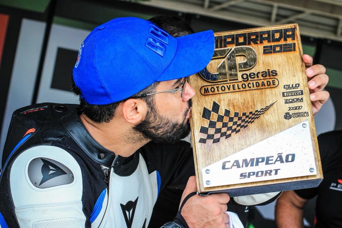 Baiano vence Campeonato Mineiro de Motovelocidade na categoria Sport