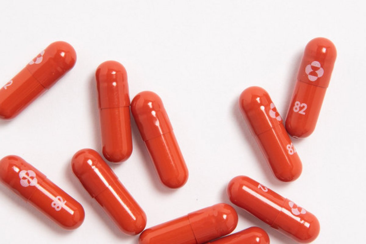 Laboratório MSD assina acordo que permite a produção de genéricos do molnupiravir por 105 países 