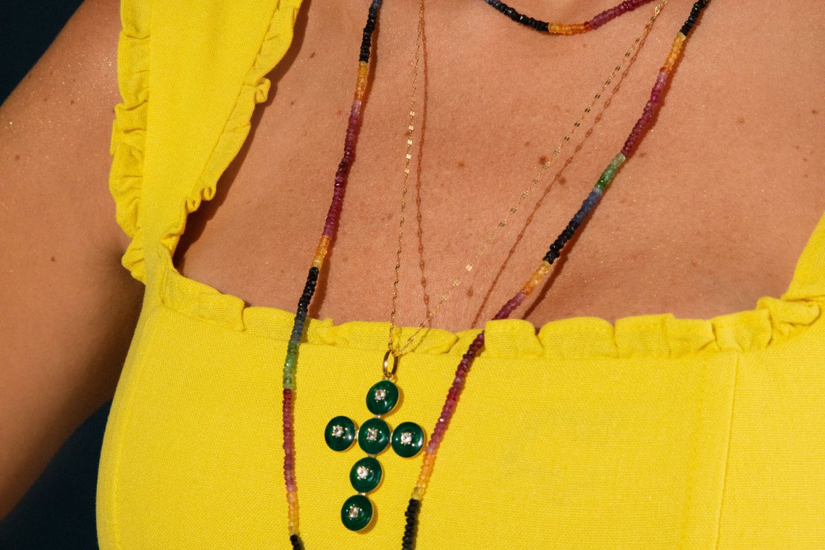 Com pedras coloridas e shapes modernos, TAU Joias e a Lu Tranchesi lançam mais uma coleção!