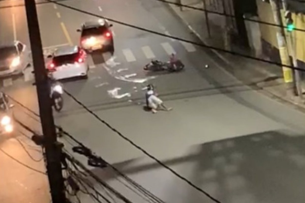 Homens armados roubam estabelecimento no bairro de Brotas, em Salvador