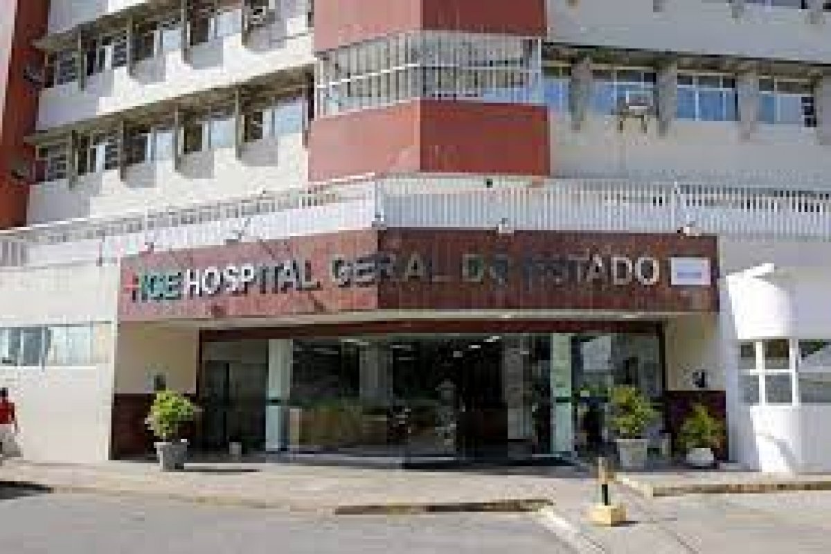 Jovem morre após ser baleada dentro de carro por aplicativo no bairro de São Cristóvão, em Salvador