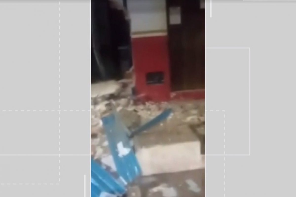 Grupo armado explode porta de lotérica no interior da Bahia