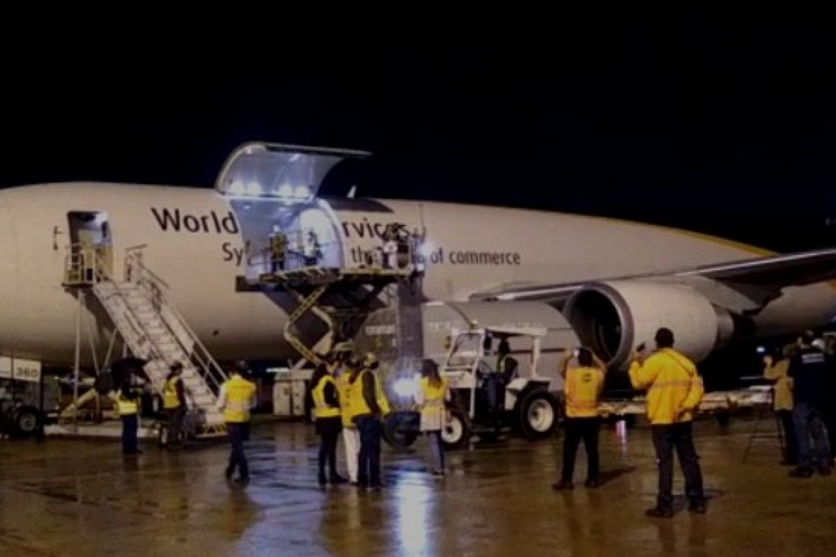 Covid-19: Brasil recebe lote com 2,4 milhões de vacinas da Pfizer