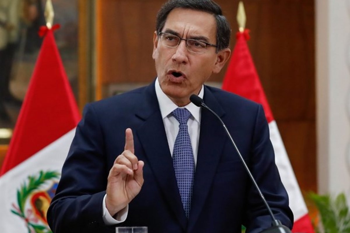 Dissolução do Congresso é anunciada pelo presidente do Peru