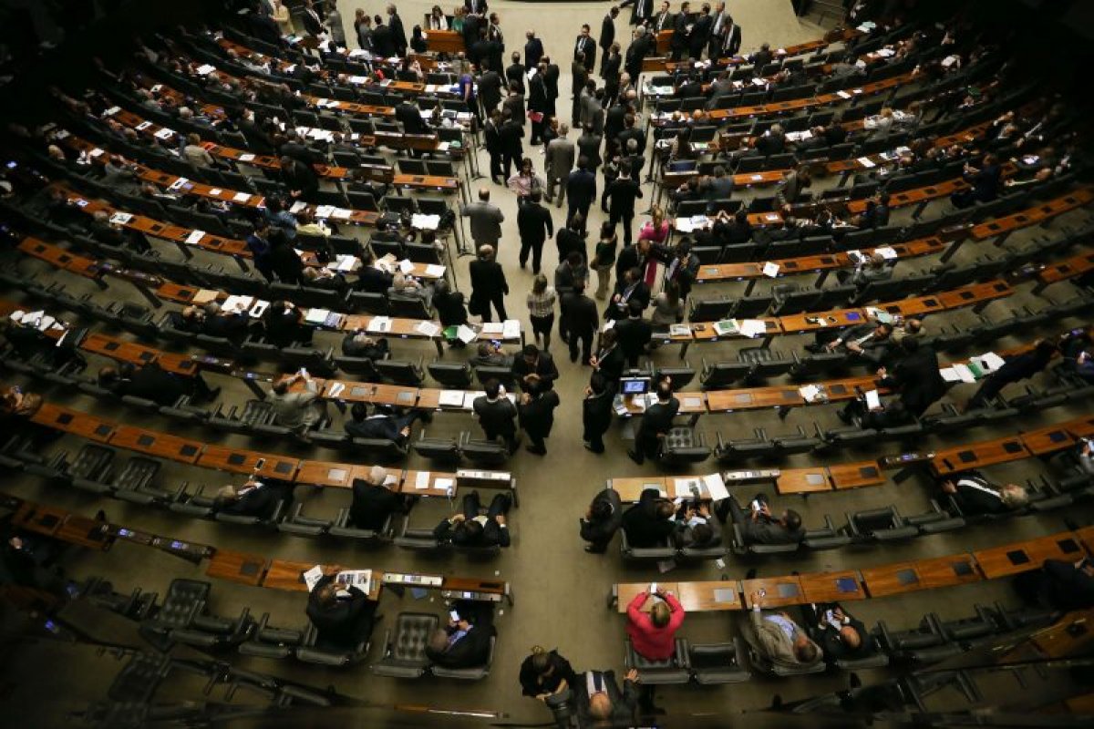 Pesquisa aponta que valor de emendas parlamentares cresce 271% desde 2016