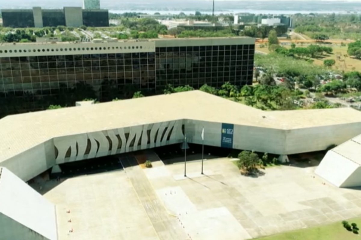 STJ apura se celular apreendido tem provas de venda de sentenças judiciais no RJ