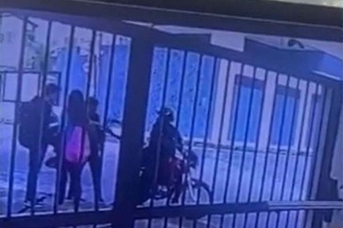 Estudantes são assaltados na porta de escola particular em Salvador