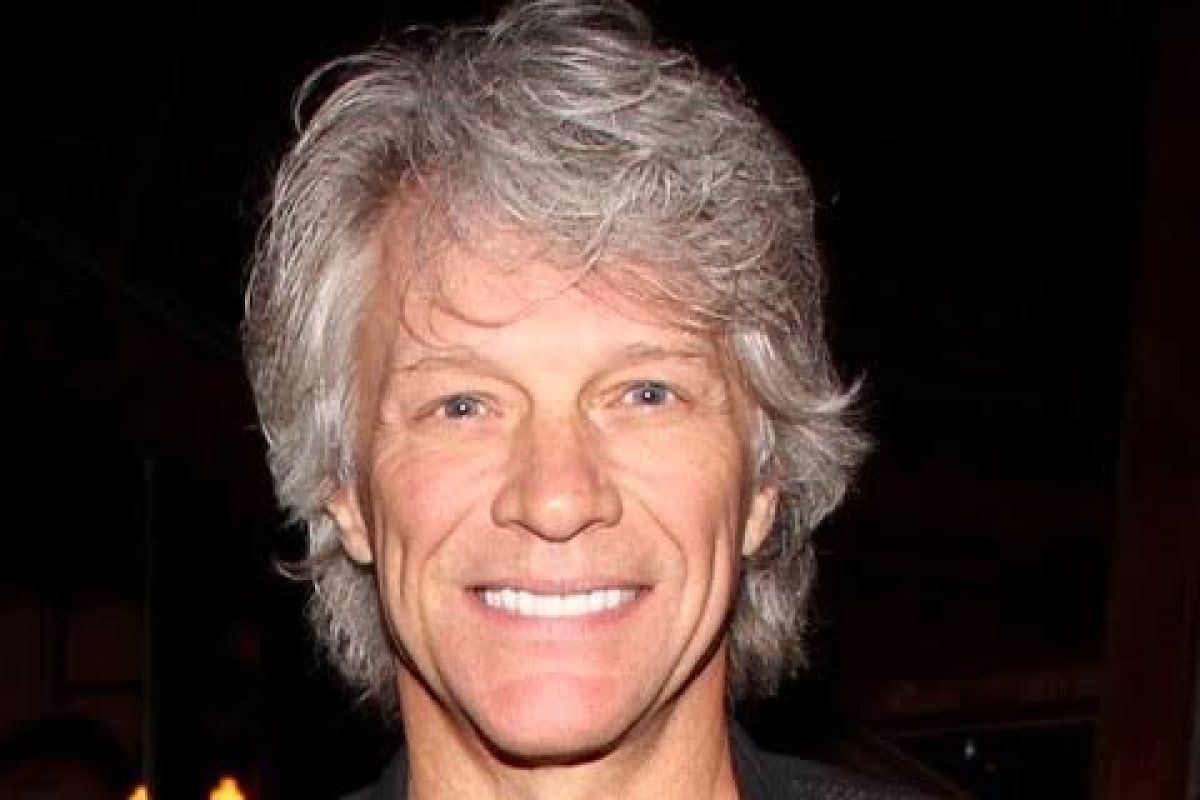 Aos 59 anos, Bon Jovi testa positivo para Covid-19