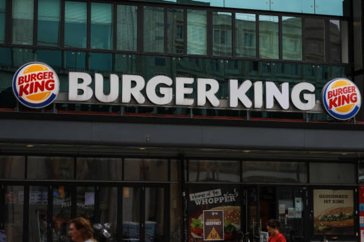 Burger King desiste de assumir o controle operacional da Domino's Pizza no Brasil