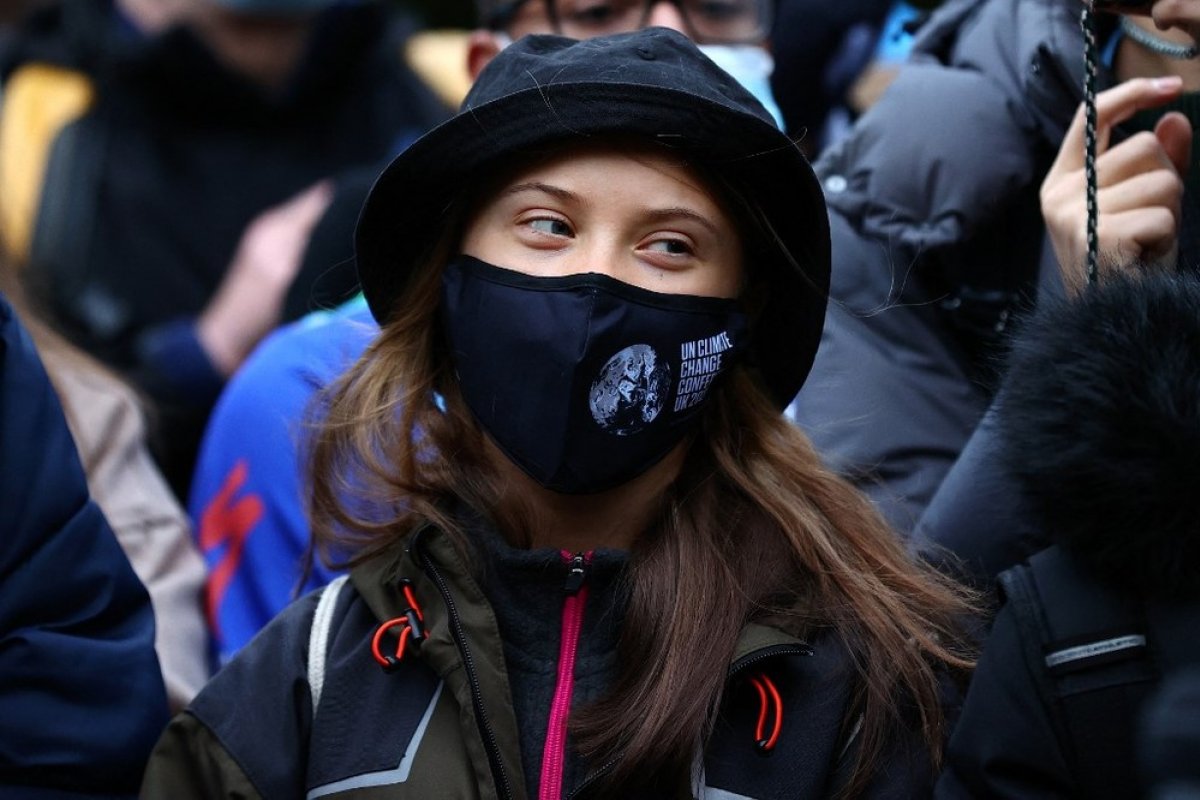 Greta Thunberg participa de protesto em Glasgow