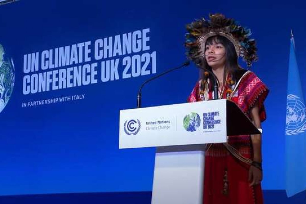 Com ausência de Bolsonaro, ativista brasileira discursa na abertura da COP26