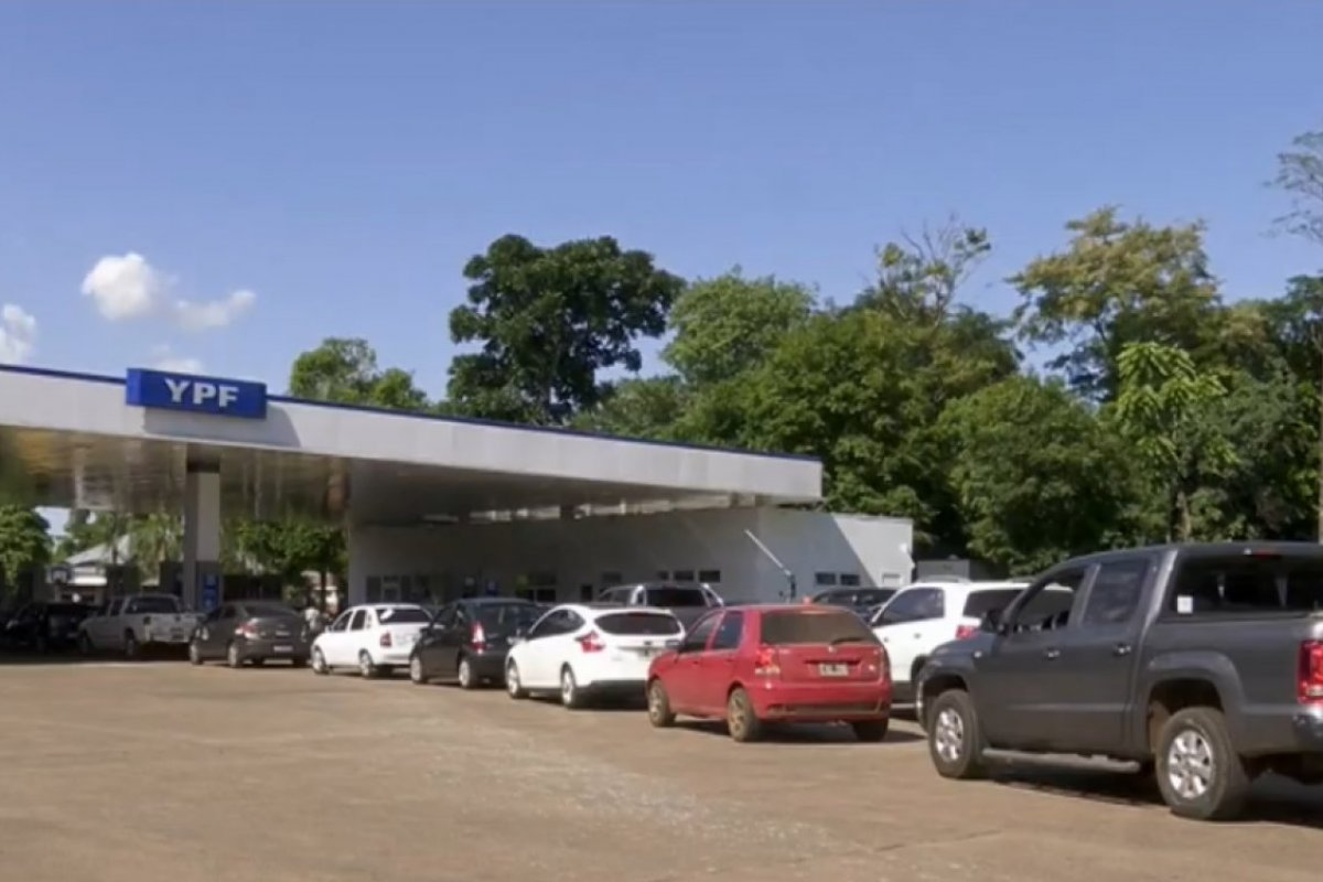 Brasileiros revendem gás argentino de forma ilegal