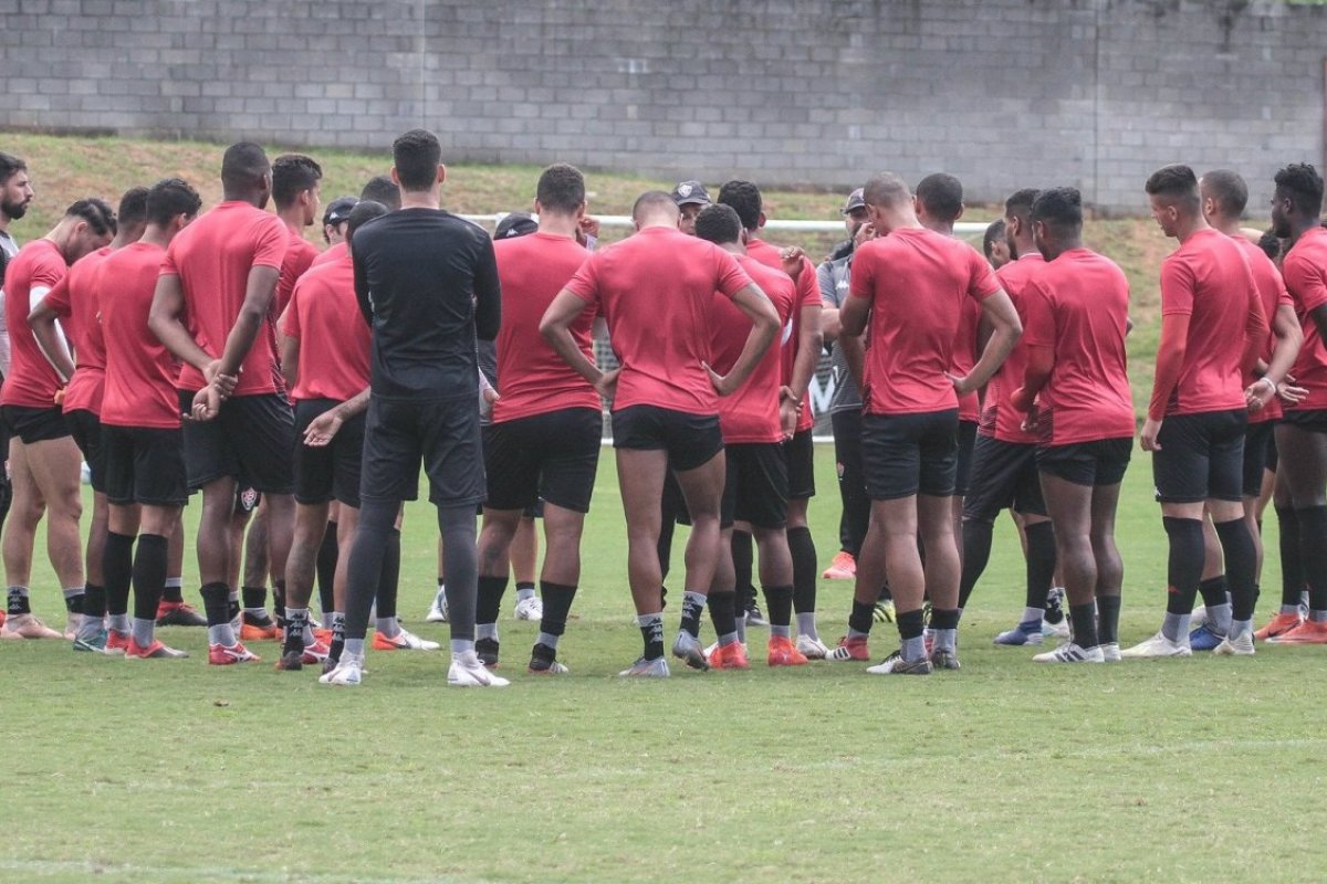 Elenco do Vitória decide não dar entrevista coletiva no Barradão