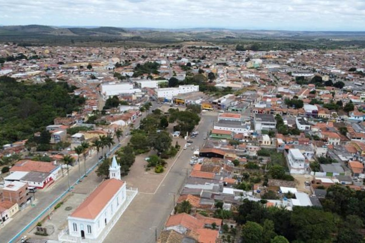 Bahia tem queda de 9,1% em casos ativos da Covid-19, diz boletim da Sesab