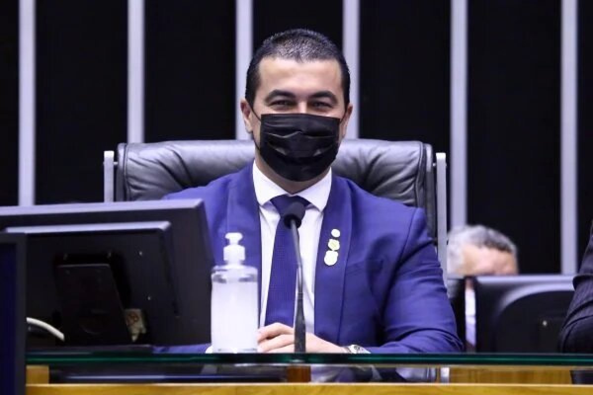 Conselho de Ética arquiva processo contra Luis Miranda