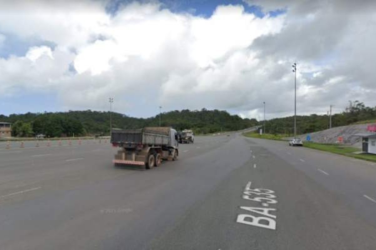 Funcionários de empresa encontram corpo de mulher esquartejado na Via Parafuso