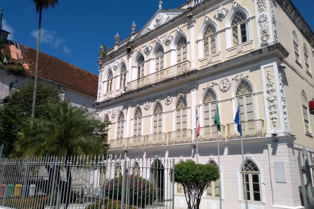 Após não cumprimento do prazo, vereadores vão ao MP debater TAC dos ônibus