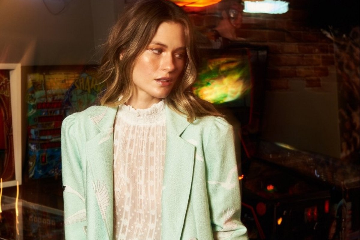 Manuella Almeida dá dicas de 5 looks para meia-estação! 