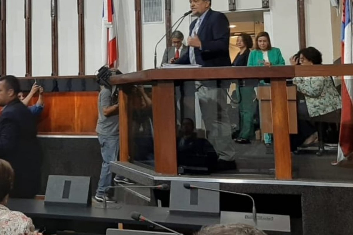 "Todas as escolas da rede pública terão ensino profissional até 2023", garante Pinheiro