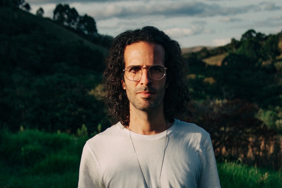 Fotógrafo Pedro Garcia de Moura, o Cartiê Bressão, lança livro