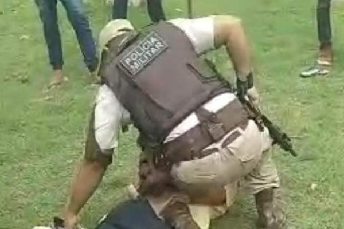 Homem é preso após tentativa de roubo em frente a agência bancária na região do Iguatemi