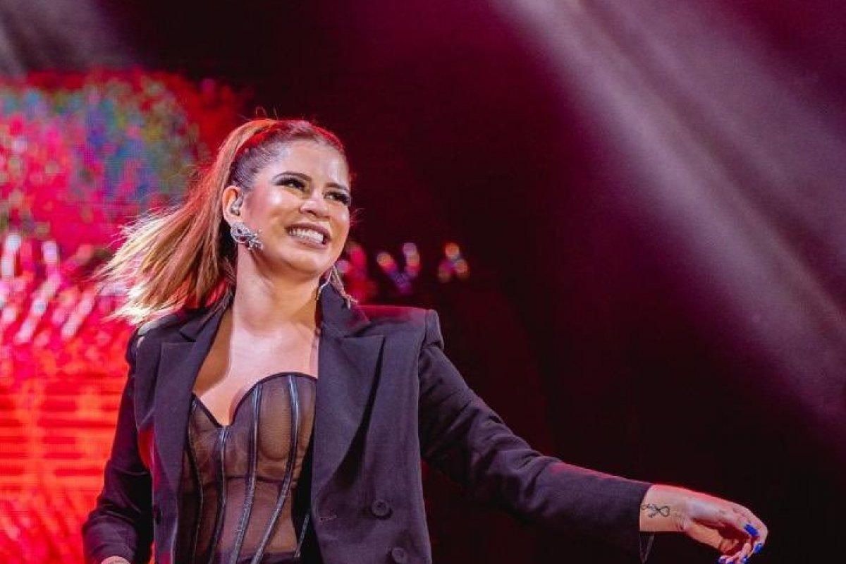 Presidente Jair Bolsonaro lamenta morte de Marília Mendonça