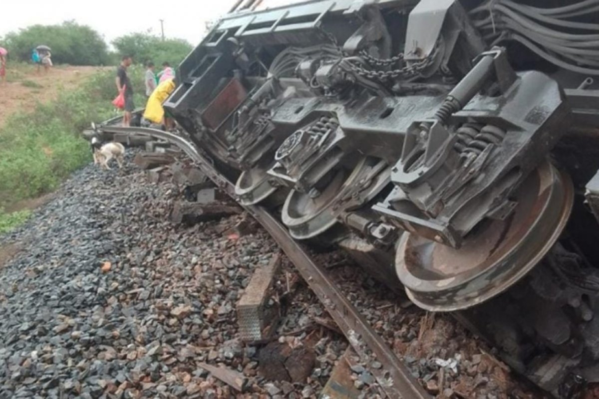 Trem descarrila e tomba no sudoeste da Bahia; não há registro de feridos