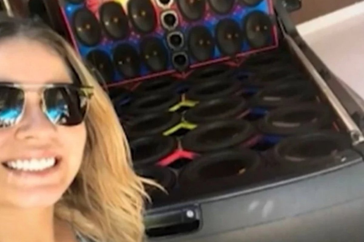 Lucas Lucco mostra carro de som que comprou de Marília Mendonça!