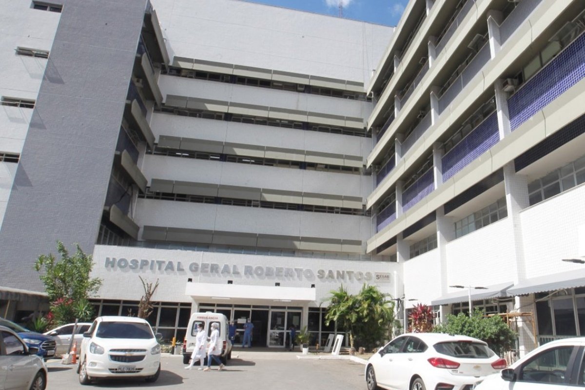 Hospital Roberto Santos oferece consultas para rastreio de câncer de próstata e mutirão de cirurgias