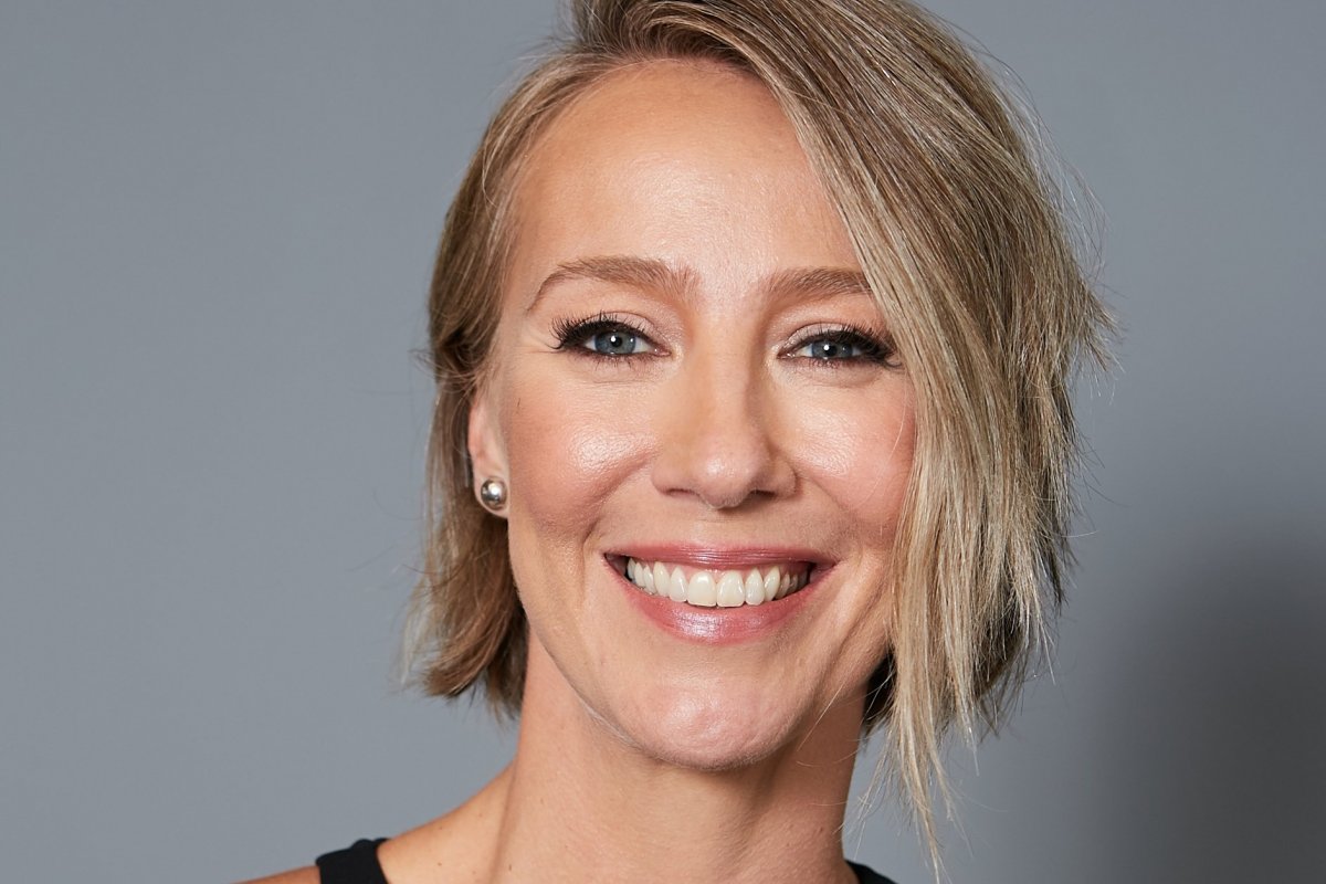 Bia Paes de Barros e Pop Educ lançam curso ao vivo com foco em desfiles de moda