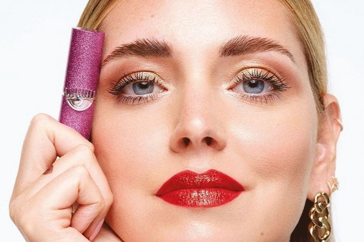 Chiara Ferragni expande o universo da sua marca com o lançamento de sua primeira coleção de maquiagem