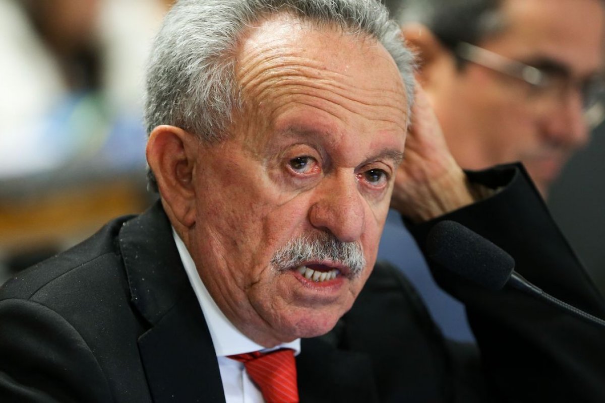 Orçamento secreto: cidade onde pai de Arthur Lira é prefeito deve receber mais de R$ 3 mi