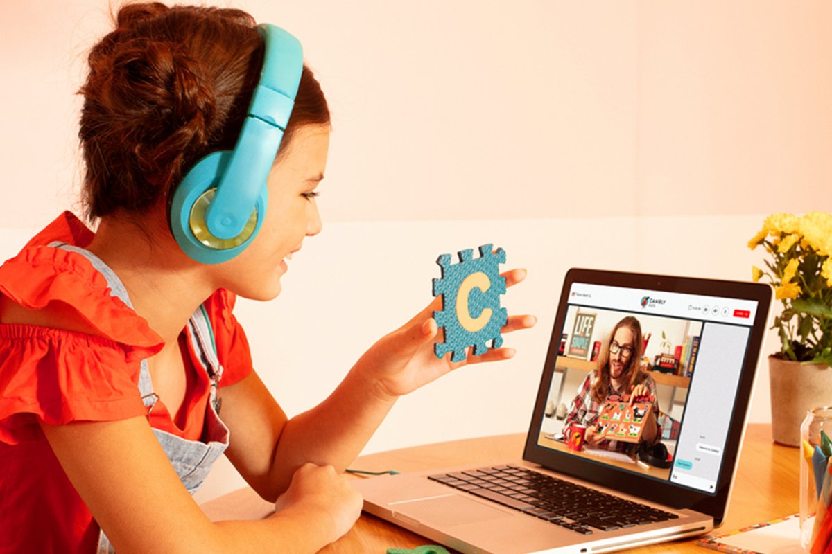 Cambly incentiva consumo "que faz a diferença" durante a Black Friday