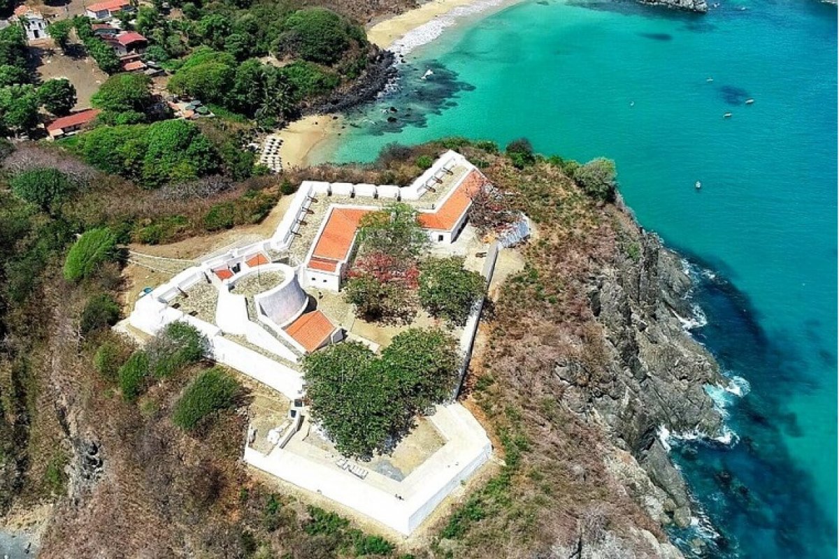 Governo Federal retira de Pernambuco a administração do forte de Fernando de Noronha