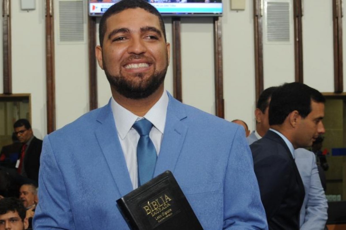 Bancada de oposição lamenta morte do deputado estadual João Isidório