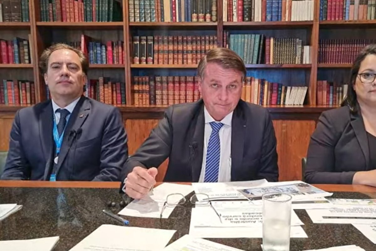 Bolsonaro critica STF por demora na análise de ação sobre ICMS